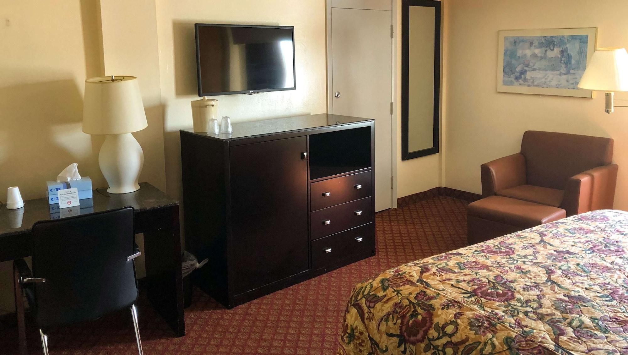 West Hartford Inn Экстерьер фото